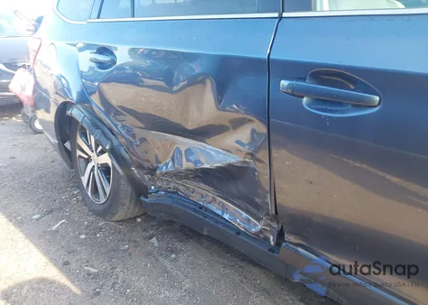 2018 Subaru Outback 2.5I Limited z USA, uszkodzony, nr VIN 4S4BSANC2J3246474